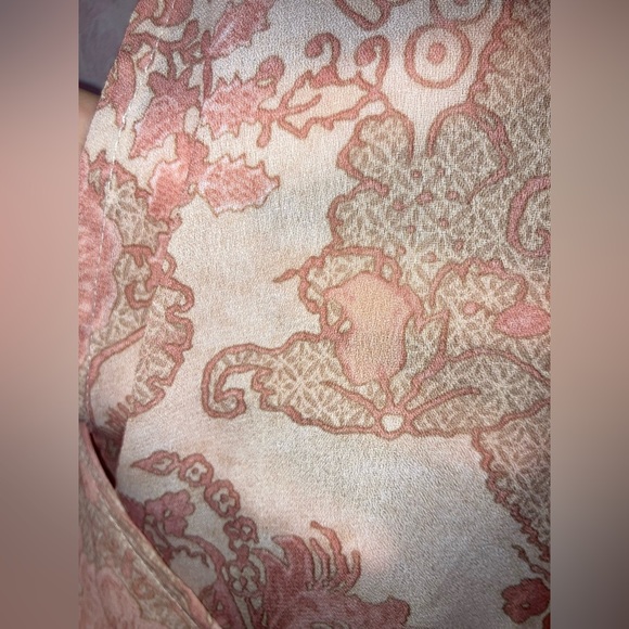 4/$35 Motherhood blouse - Picture 3 of 4